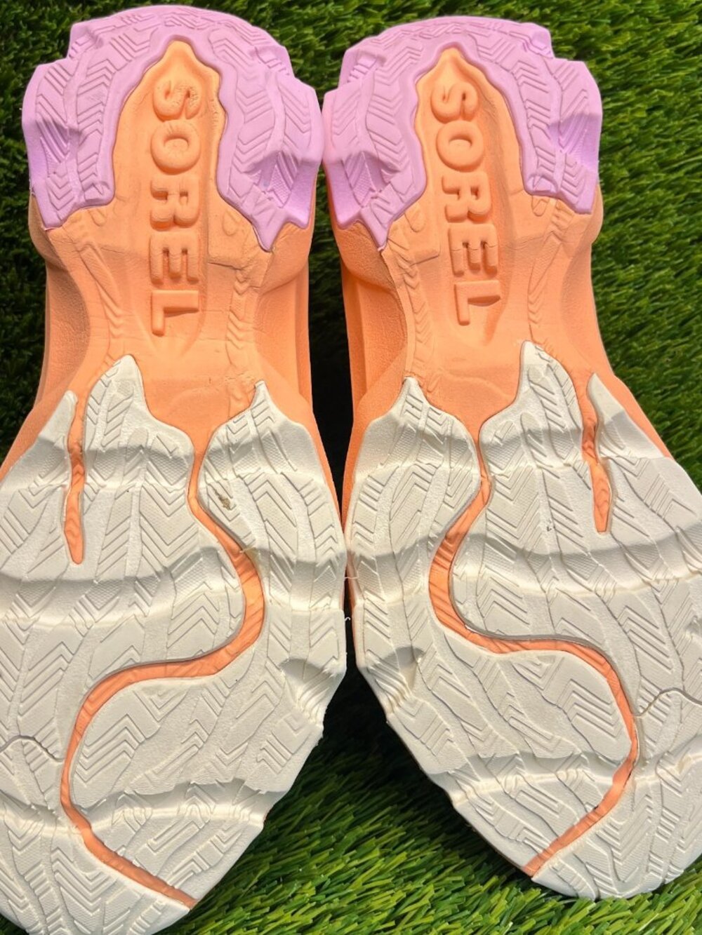 Sorel Kinetic Breakthru Tech Womens Size 11 Cream Orange Running Shoes Sneakers - Picture 8 of 11